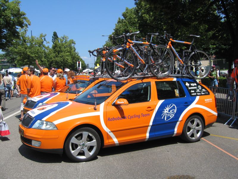 gal/Les_coureurs_au_depart_a_Strasbourg/Tour de France 2006 075.jpg